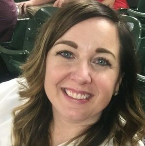 Meet your Posher, Stefanie
