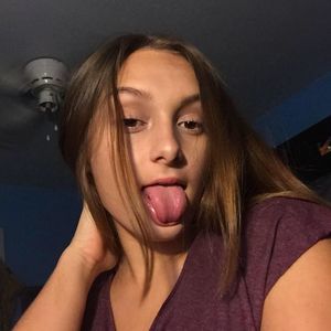 Meet your Posher, Hailey