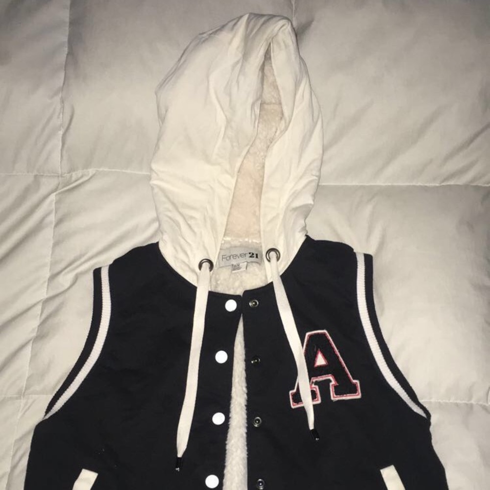 Cute, hoodie crop from Forever 21