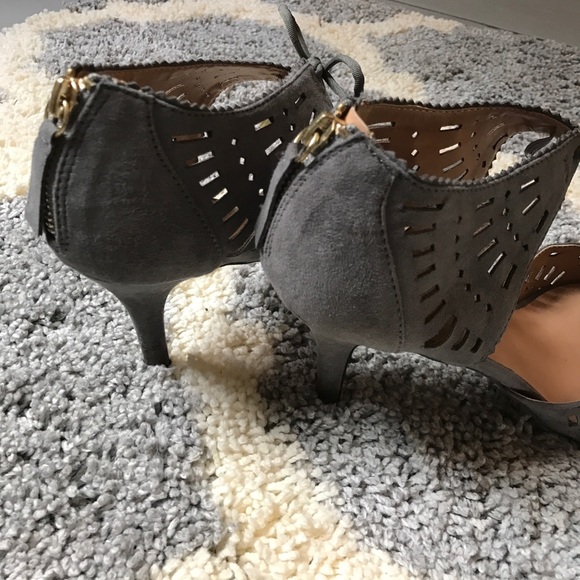 Grey Laser cut Metaphor heel - Picture 3 of 6