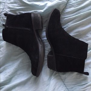‼️FINAL - WILL REMOVE‼️ Dolce Vita suede booties