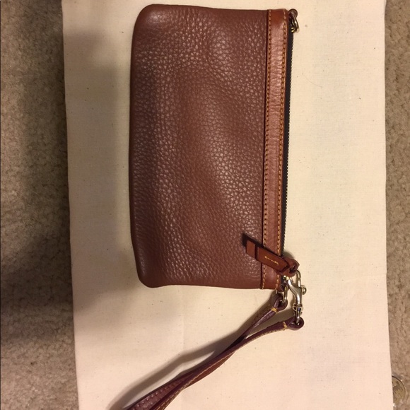 Dooney & Bourke wristlet - Picture 3 of 8