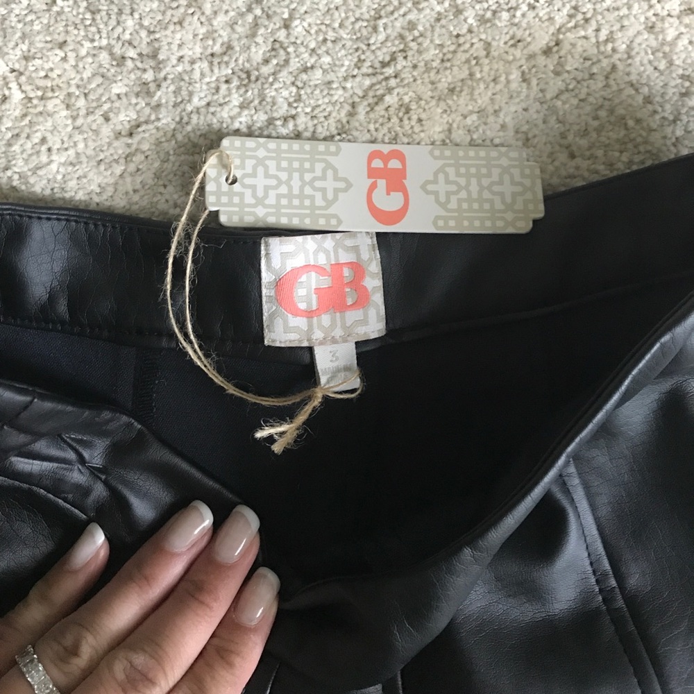 NWT Gianni Bini Faux leather skirt size 3 - Picture 2 of 3