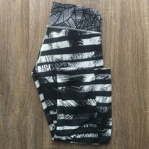 Rare lululemon crops!