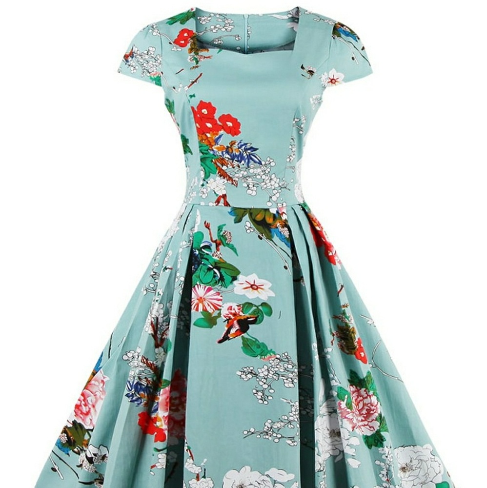 Vintage Inspired Sweetheart Floral Dress
