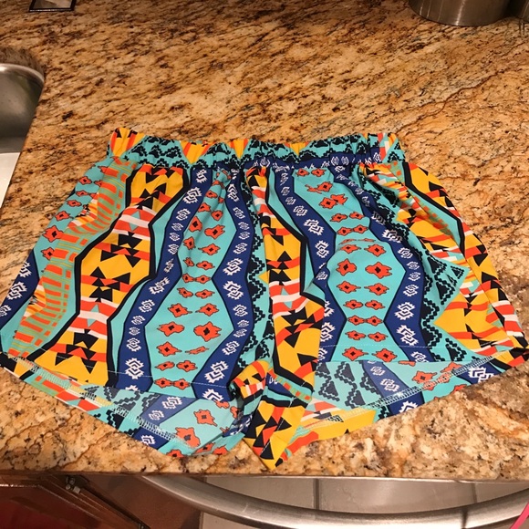 Aztec print shorts - Picture 1 of 1