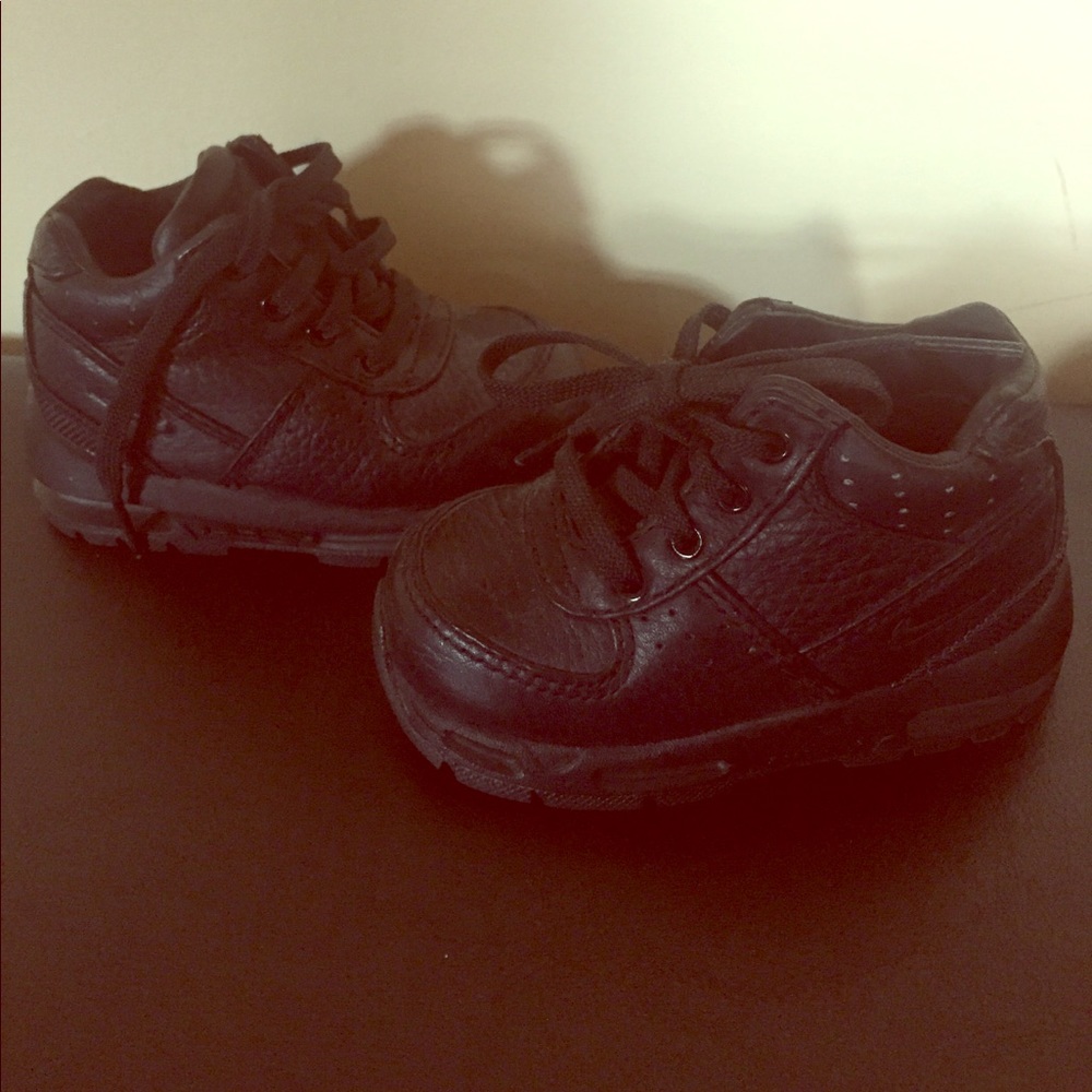 Infant sneakers