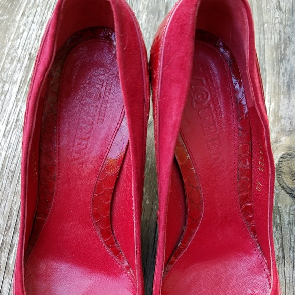 SOLD Alexander McQueen Vintage Python Red Heels - Picture 8 of 8
