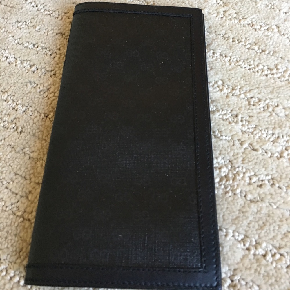 Gucci leather check book holder