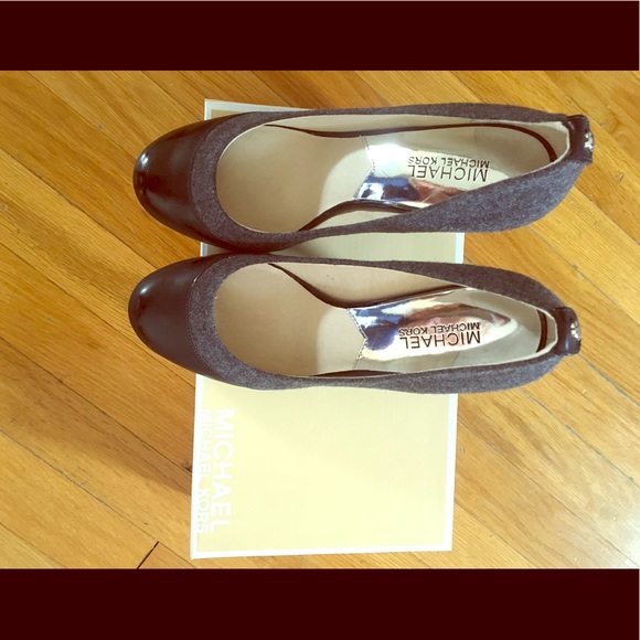 MICHAEL Michael Kors Shoes - Michael Kors Pressley Cap Toe Pump