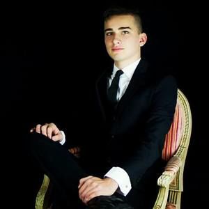 Meet your Posher, Connor samson