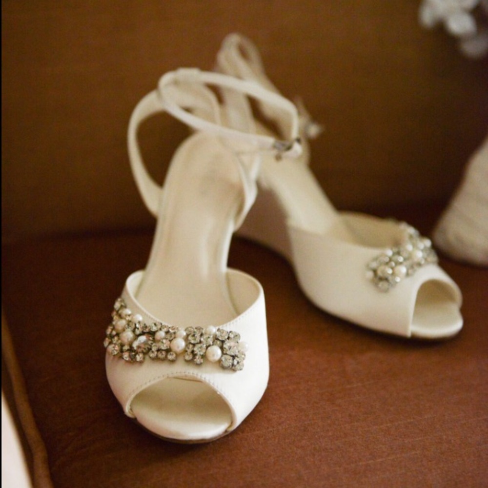 MENBUR "Esther" bridal wedge