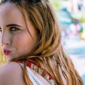 Meet your Posher, Julia