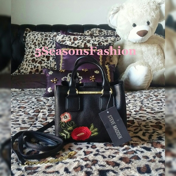 Steve Madden Handbags - 🔥Sale! STEVE MADDEN Rose Embroidered Mini Bag