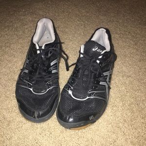 Asics volleyball shoes