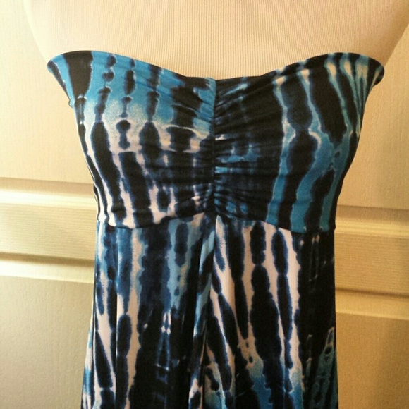 Maxi Skirt or Strapless Dress. Size Med. - Picture 2 of 8