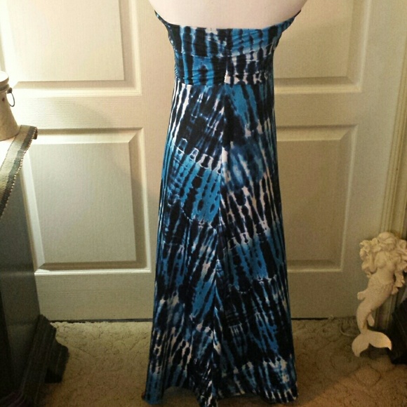 Maxi Skirt or Strapless Dress. Size Med. - Picture 3 of 8
