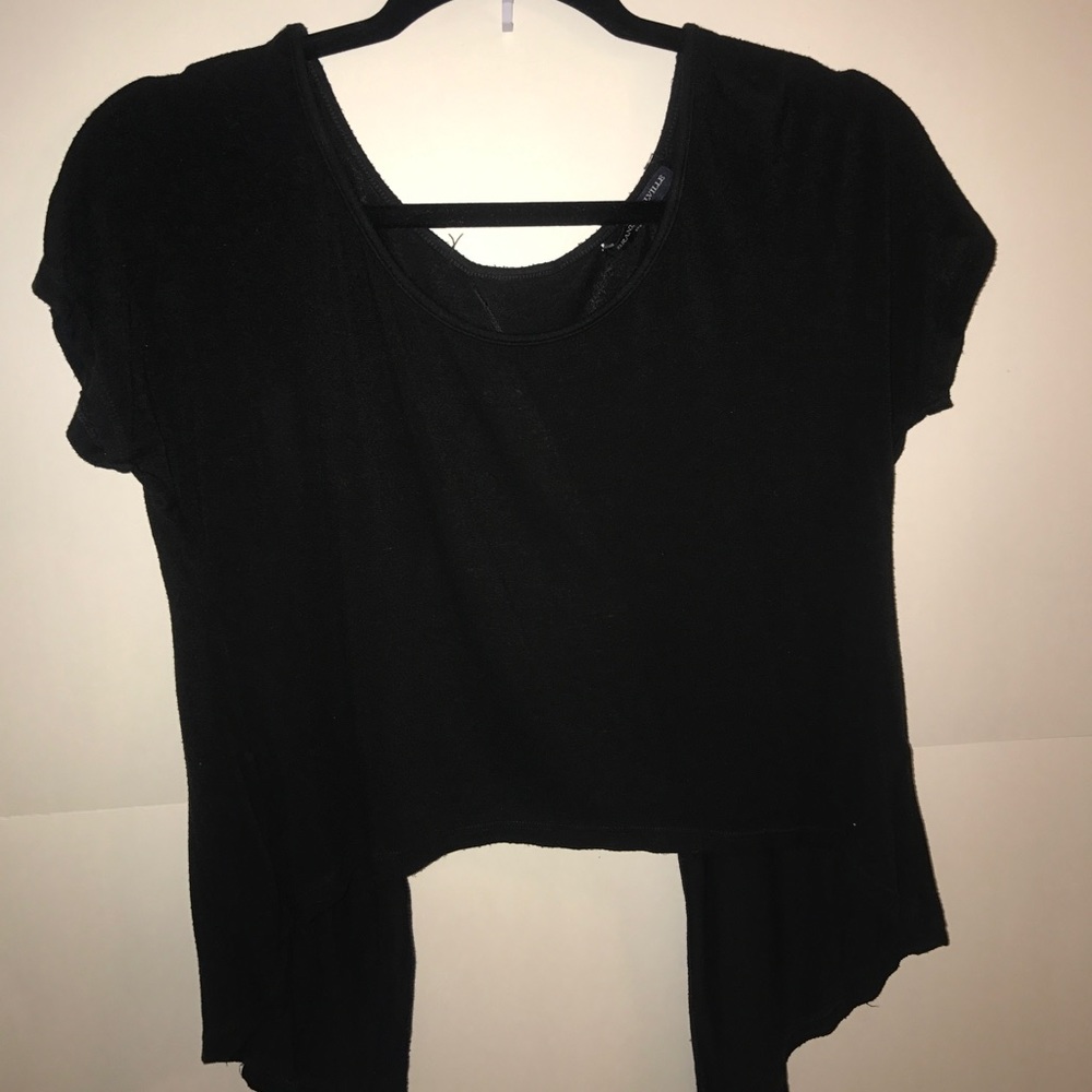 BRANDY: black crop top w/ open back