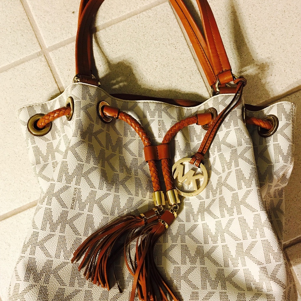 Michael Kors hobo bag