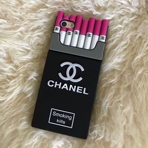 "Smoking kills" phone case