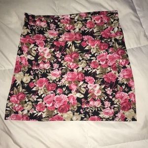 Flower printed mini skirt