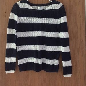 Stylish striped sweatshirt
