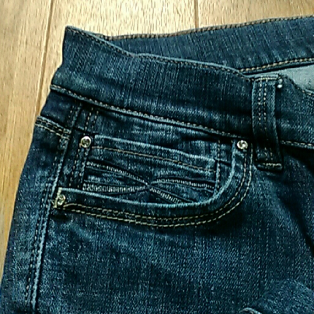 Jeans - Picture 3 of 4