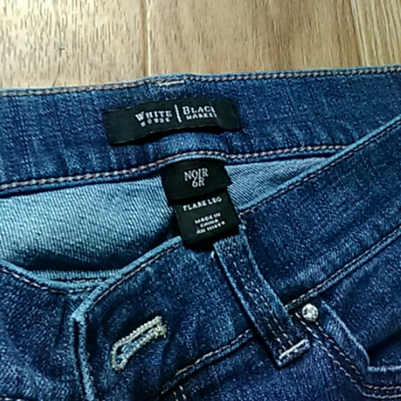 Jeans - Picture 2 of 4