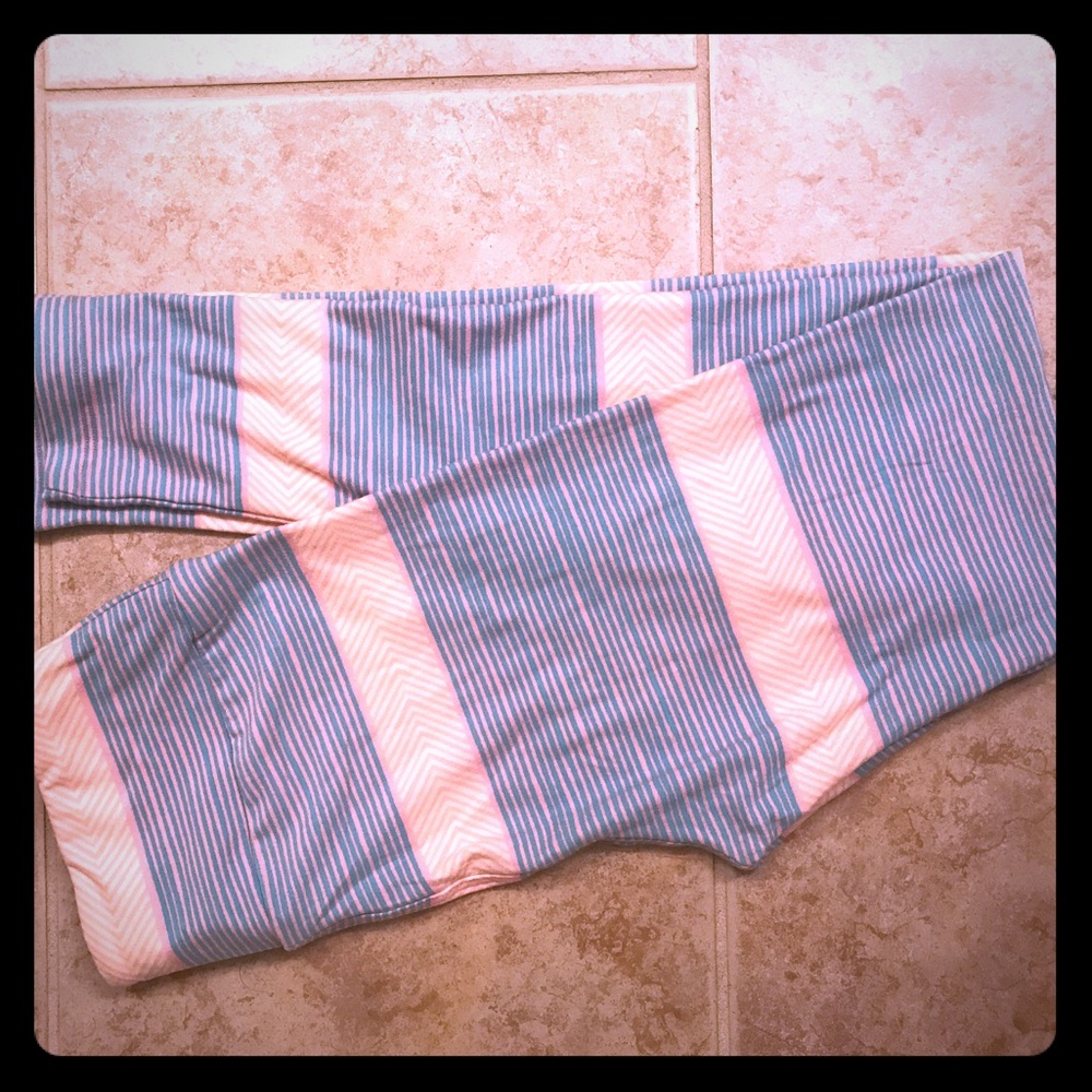 LulaRoe OS Leggings