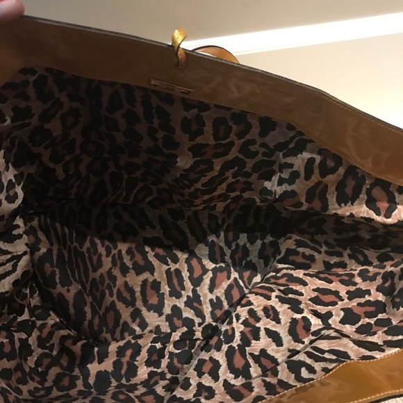 ๐โค๏ธHost Pick๐โค๏ธDolce and Gabbana D&G purse - Picture 7 of 8