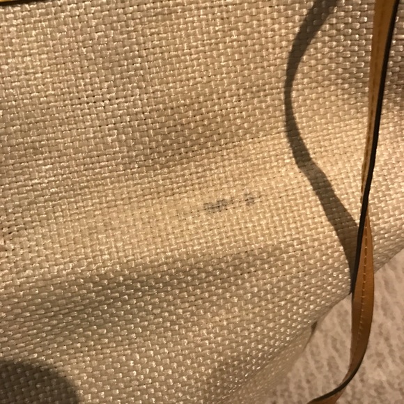 ๐โค๏ธHost Pick๐โค๏ธDolce and Gabbana D&G purse - Picture 8 of 8