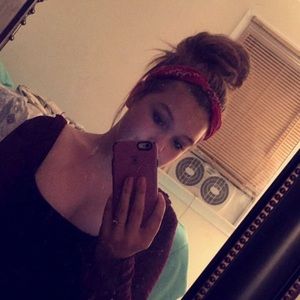 Meet your Posher, Jade