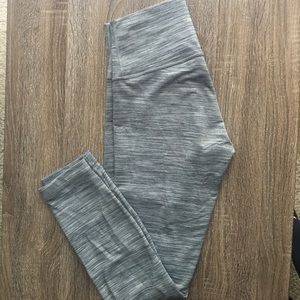 NEW NEW lulu pants still on their website!