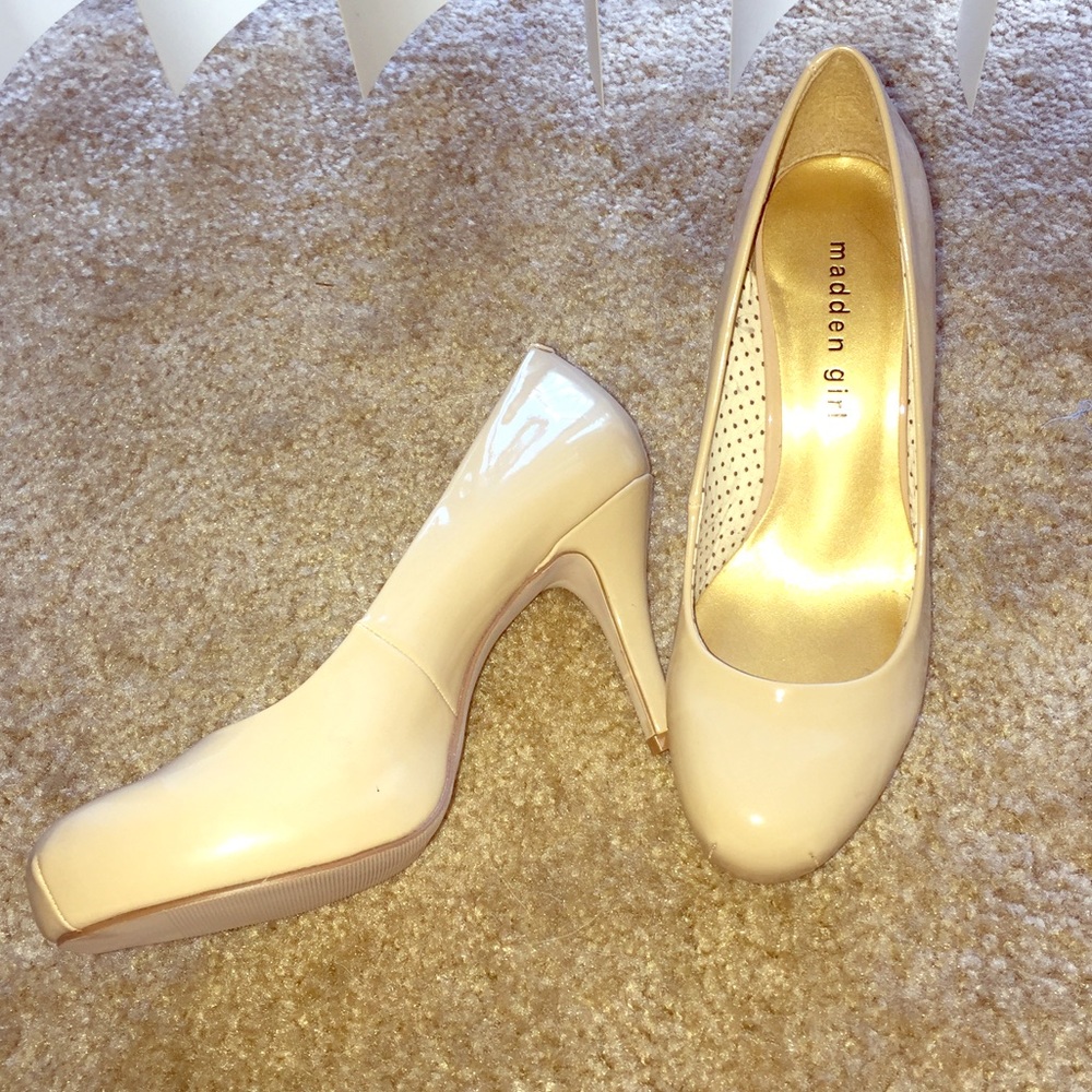 Madden Girl Pumps 6.5
