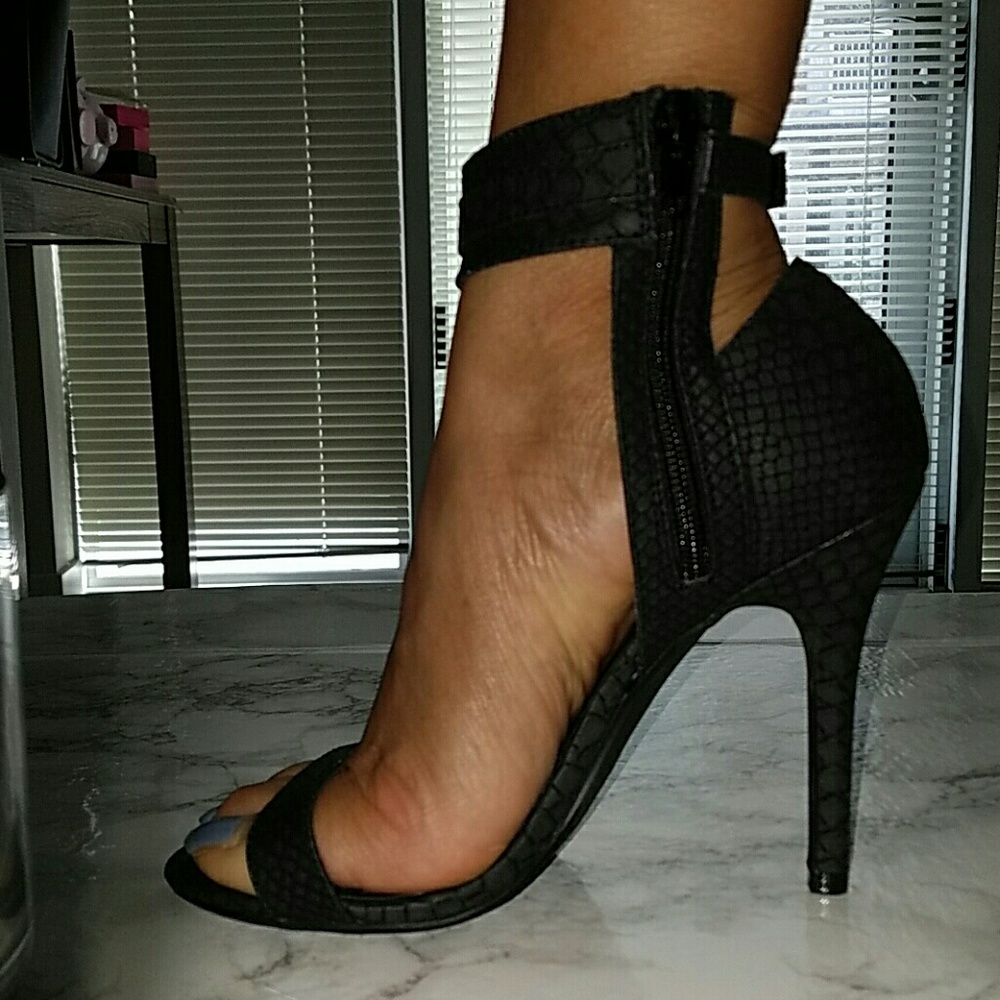 *Sexy* Snake Print Heels