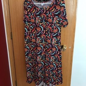 Colourful Lula Roe Carly looks like new