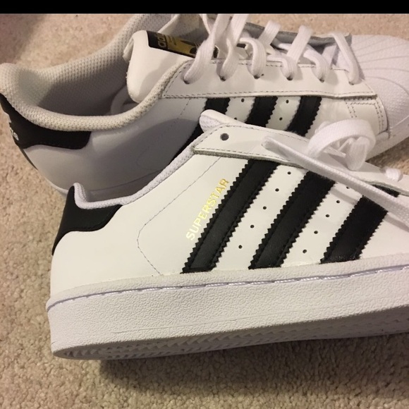 adidas Shoes - Adidas superstar 😊