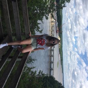 Meet your Posher, Nicole