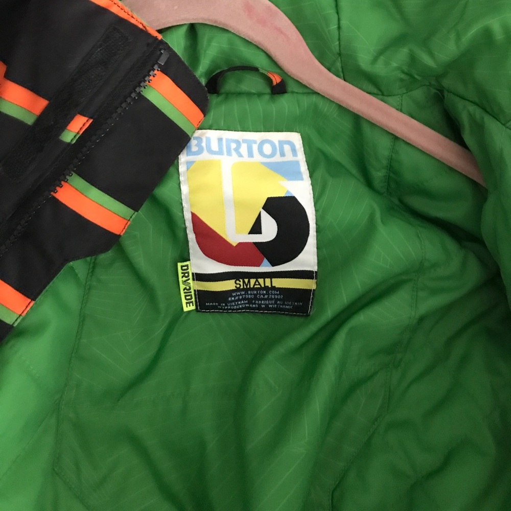 Burton adult small black jacket