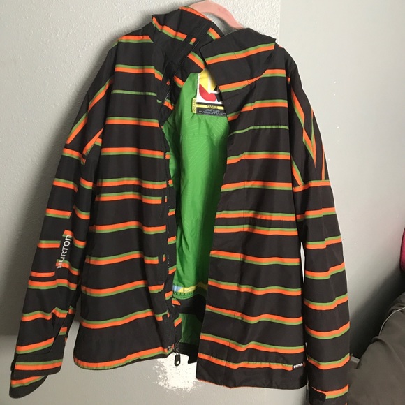 Burton adult small black jacket - Picture 3 of 4