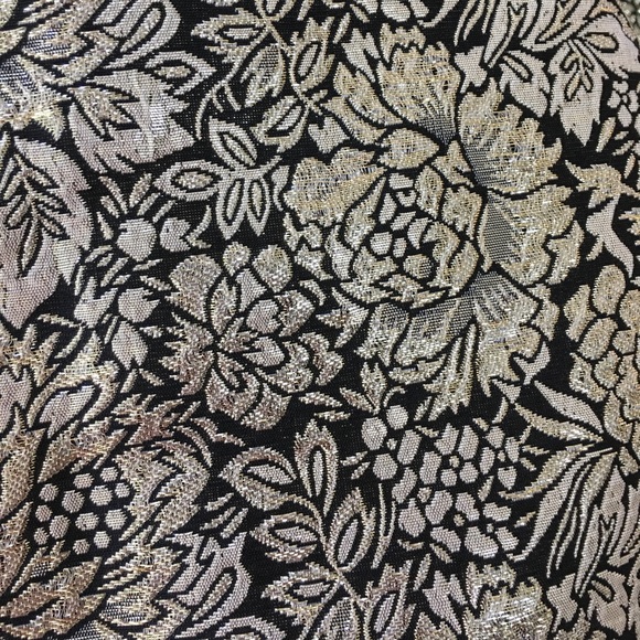 Black and gold a-line mini skirt - Picture 3 of 3