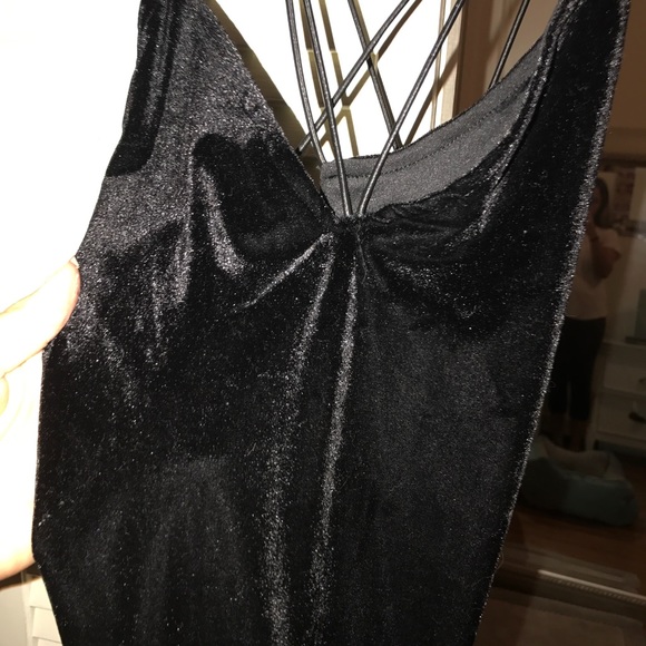 Velvet criss cross body suit - Picture 2 of 4