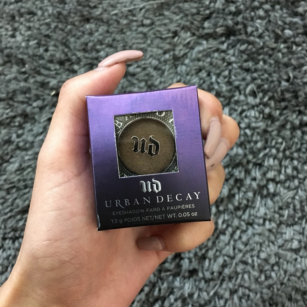 Urban Decay Single Eyeshadow color Snakebite