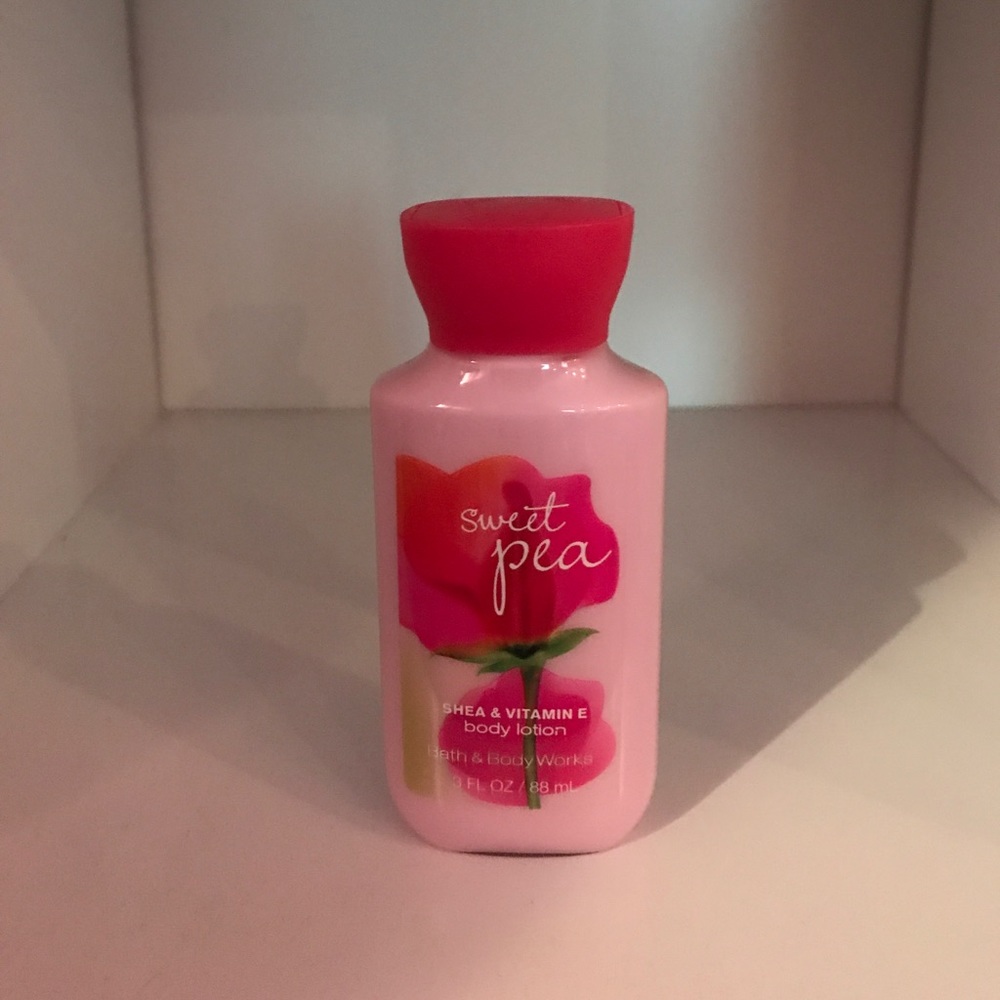 NWOT body lotion