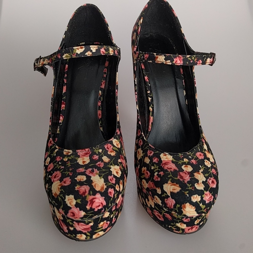 Floral Mary Jane Heels