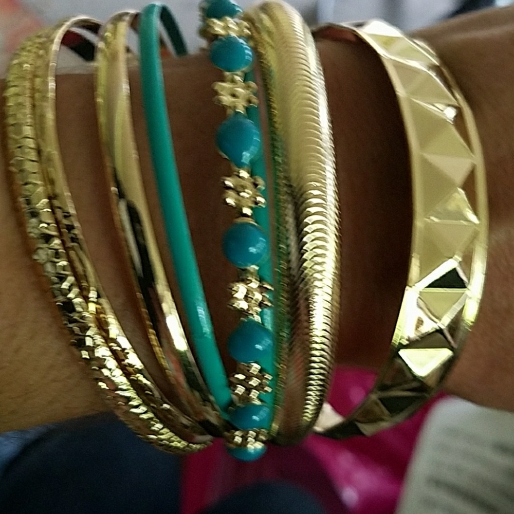 Nwt Charming Charlie gold bangle bracelets