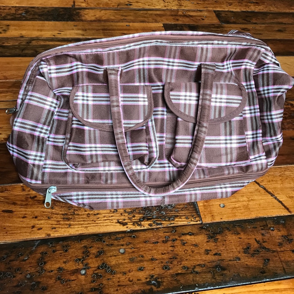 TRAVEL BAG (medium sized)
