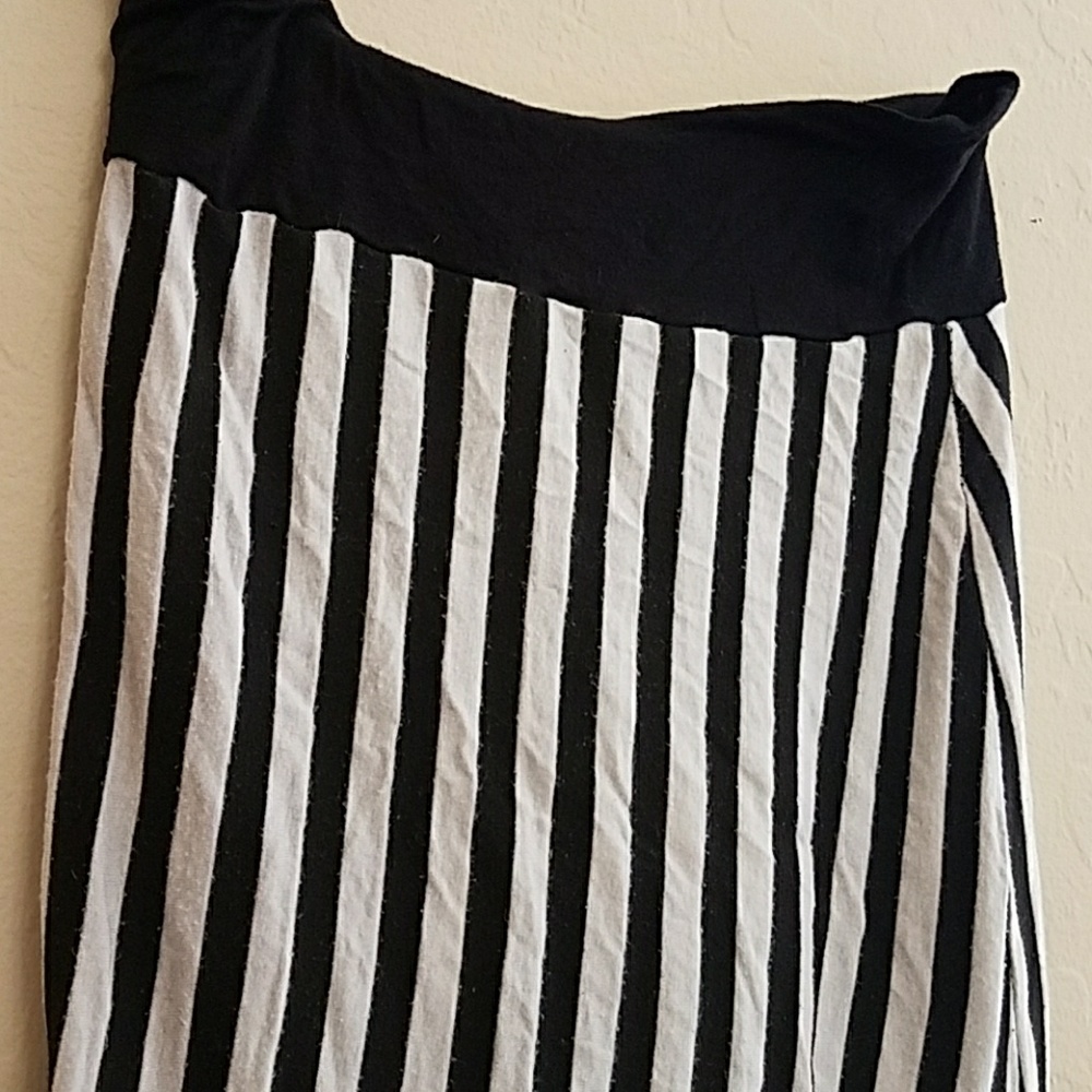 Vertical striped Maxi skirt