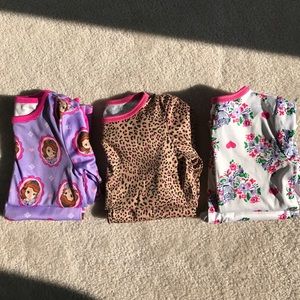 Cuddl Duds 2T/3T - 3 pairs pjs