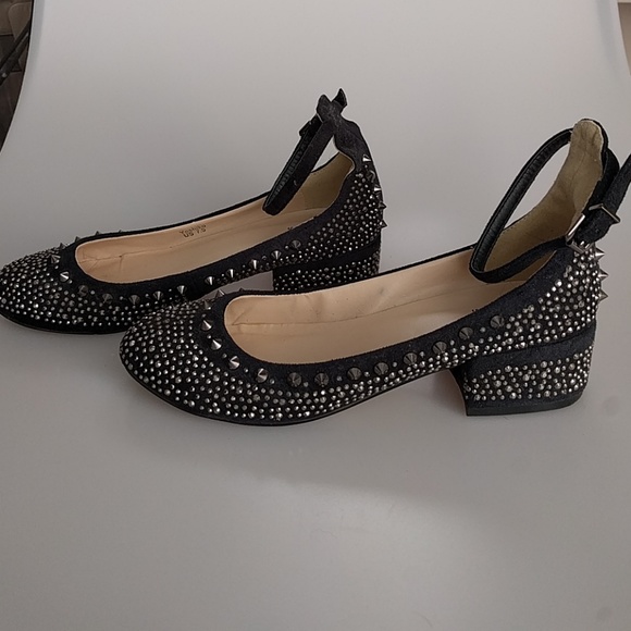 Studded Rocker Shoes - Picture 4 of 5